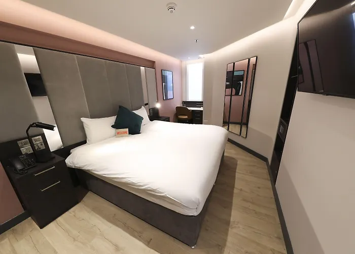 Отель Marlin Stephens