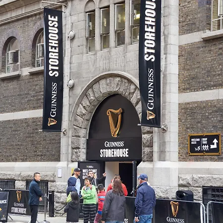 فندق Marlin Stephens